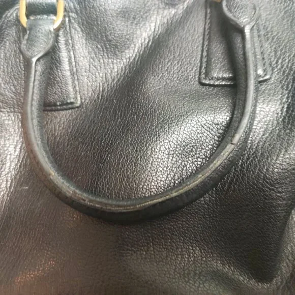 Vintage Michael Kors Black Leather Purse. Multiple Pockets. Sturdy Stitching. - Picture 2 of 10